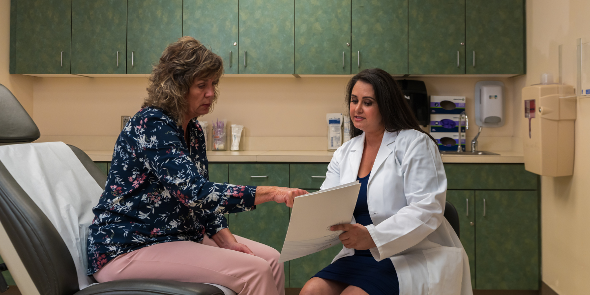 乳房外科医生. Allison Palumbo通过量身定制的治疗方法给患者带来对抗癌症的信心